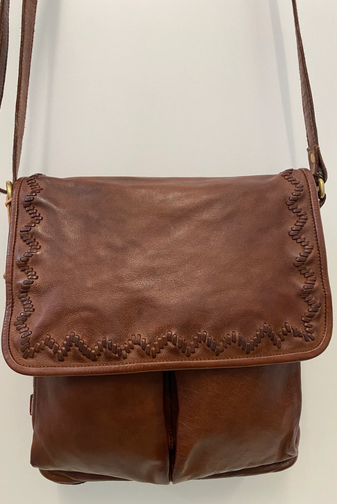 Art 'N' Vintage - Tippy Messenger Bag - Oak - S5257