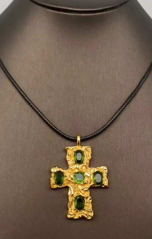 Bhyza-GreenCrossNecklace-MIO59696princessbazaar1