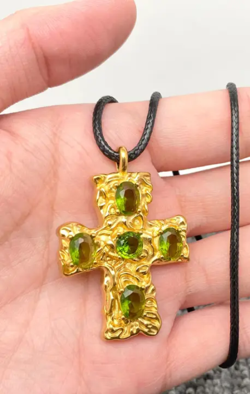 Bhyza-GreenCrossNecklace-MIO59696princessbazaar1
