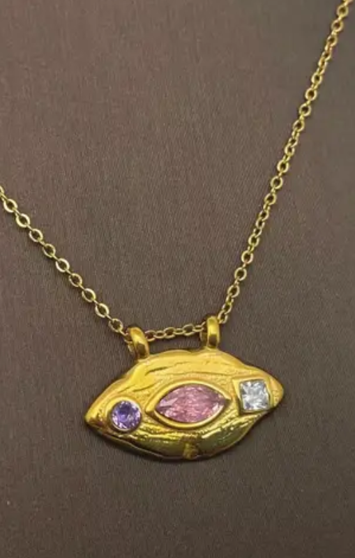 Bhyza-InlaidZirconLipShapeCharmNecklace-MIO65182princessbazaar1