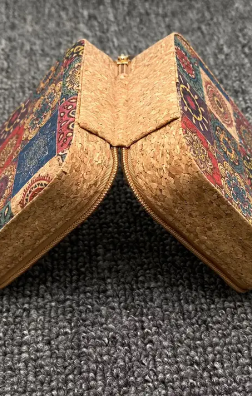 Bhyza-VintageCrushedWoodGrainJewelleryBox-MIO59914-Aprincessbazaar1