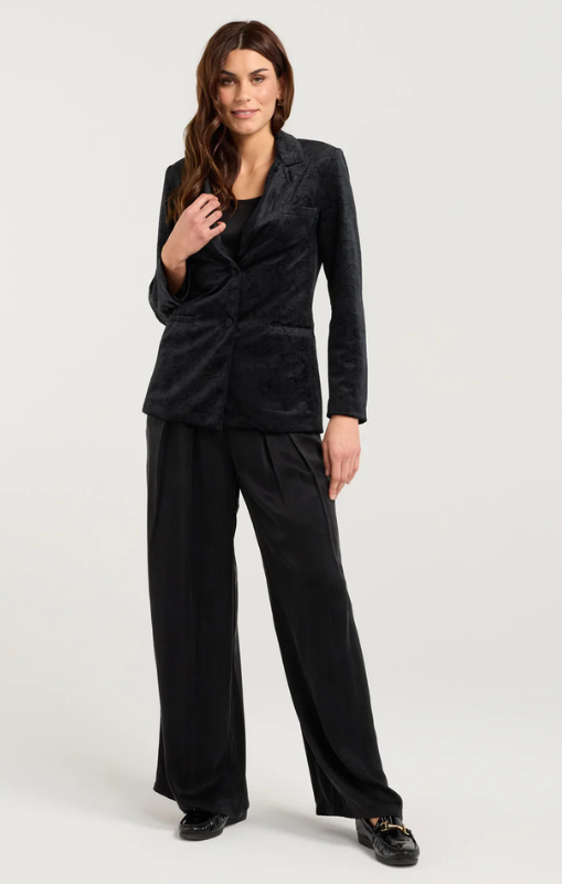 Blackstone-TeddyVelvetBlazer-BlackEmbossedVelvet-BWD227princessbazaar1