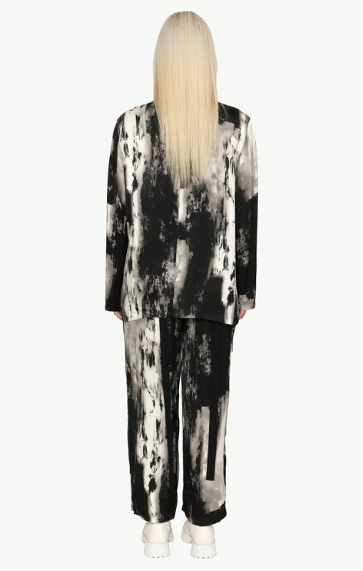 Bone_Arrow-AldenJacket-Black_WhitePRINCESSBAZAAR1