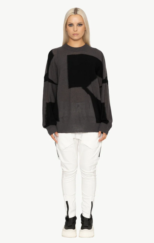 Bone_Arrow-RoyalTop-BlackPRINCESSBAZAAR1