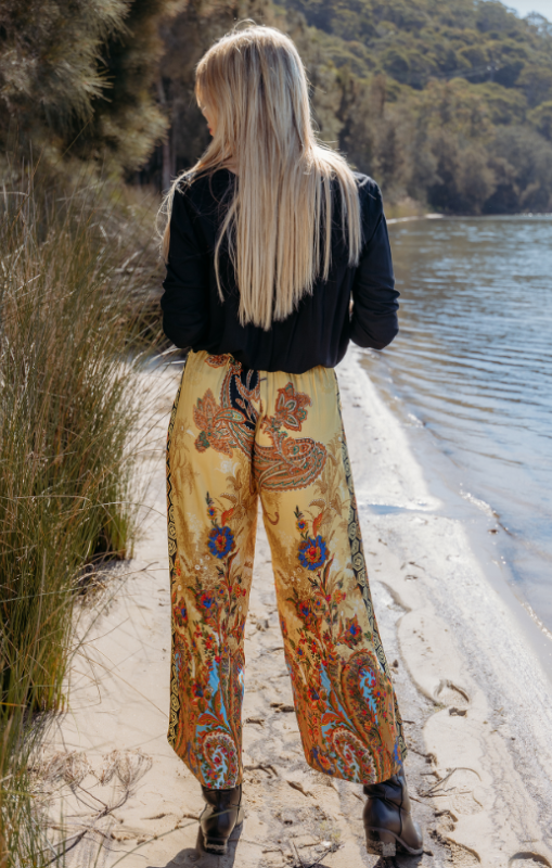 Cienna-AlexisAnnissaPantsprincessbazaar1