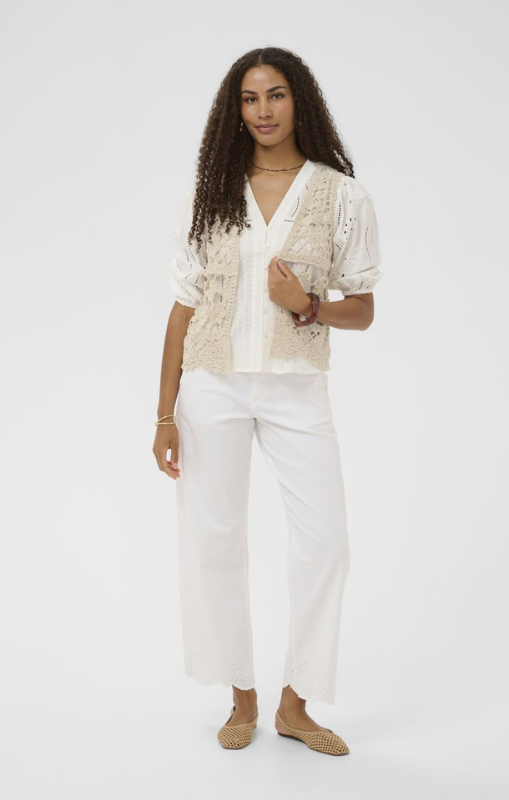 Cream - Lotu Vest - Perfectly Pale