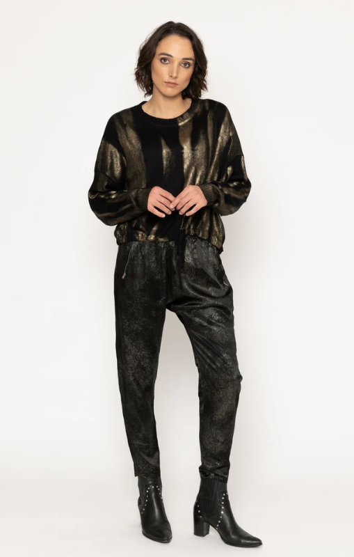 EchoTopBLACKLISTPRINCESSBAZAAR1_7fcb6486-32f6-44ac-849c-d5ff98491809