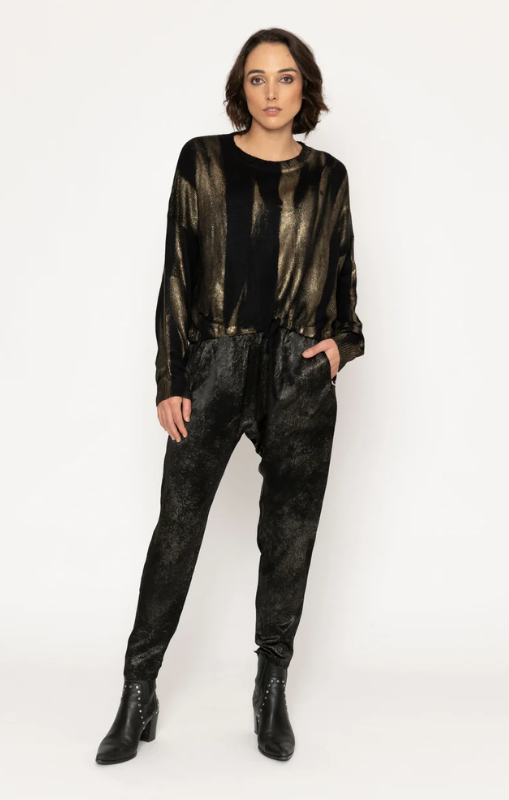 EchoTopBLACKLISTPRINCESSBAZAAR1_7fcb6486-32f6-44ac-849c-d5ff98491809