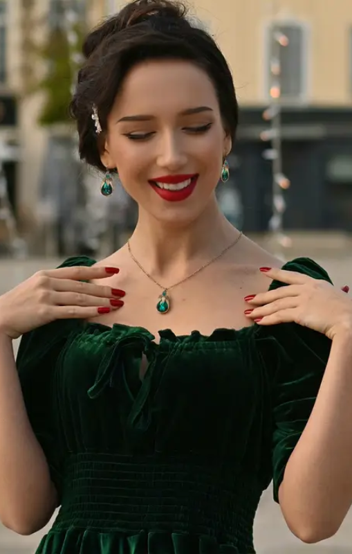 EmeraldArtNouveauEarringsPalmLeafEarringslovettandcoprincessbazaar1