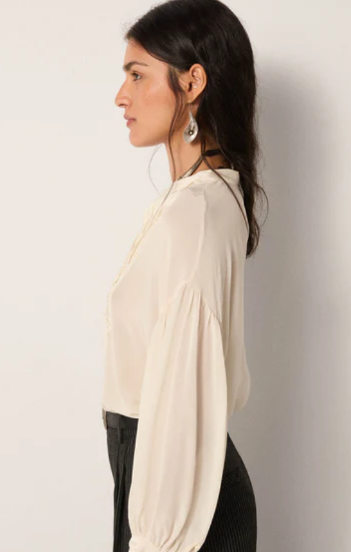 Giovanni blouse tuxedo pearl pear blouse maison hotel princess bazaar