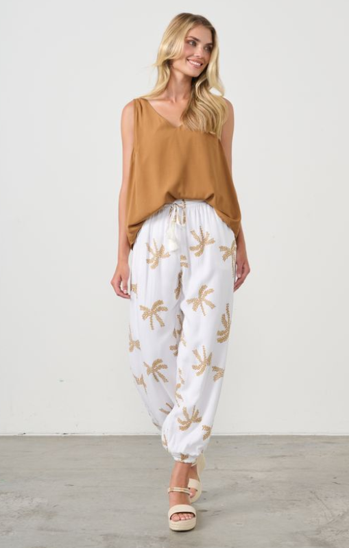 HF2669 white pantt he palms print holmes_fallon princess bazaar