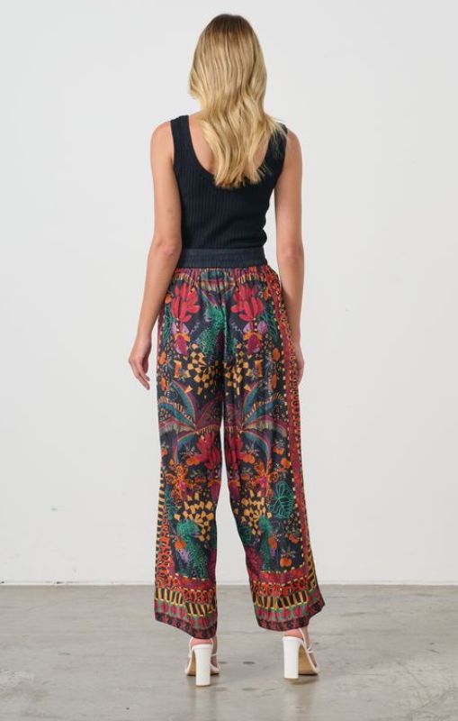 HF2698 tropical print black pant holmes_fallon princessbazaar