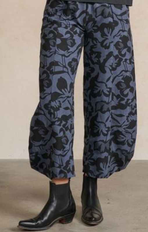 HF2724 Zippy pant abstract Floral Holmes _Fallon Princess Bazaar