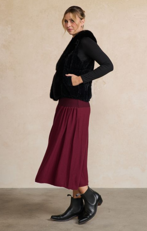 HF2770 Lana black vest holmes_Fallon Princess Bazaar