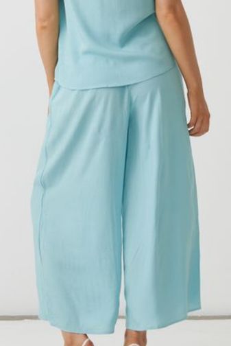 HF289 1light blue wide leg pant holmes_fallon princess bazaar