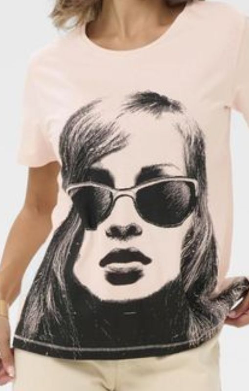 Joliy Tshirt Black sunglass girl cream princess bazaar