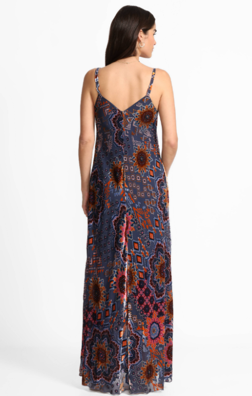 KANAKODRESSsisijohnnywasprincessbazaar1