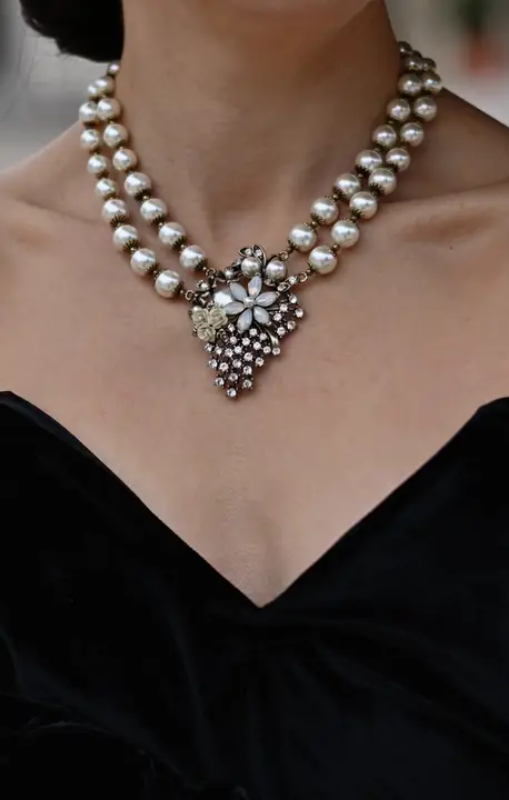 Lovett_Co-MiriamHaskellInspiredNecklace2RowVintagePearlNecklace-11251princessbazaar1