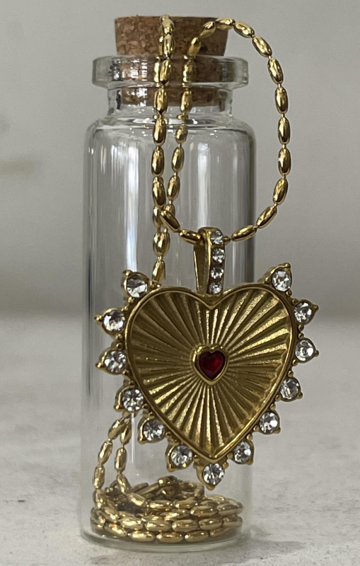 MIO68750 Frida heart necklace princess bazaar