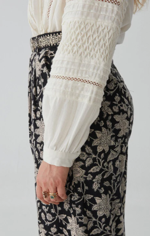 MaisonHotel-AngelaBlouse-MeringeGardenCreamPrincessbazaar1