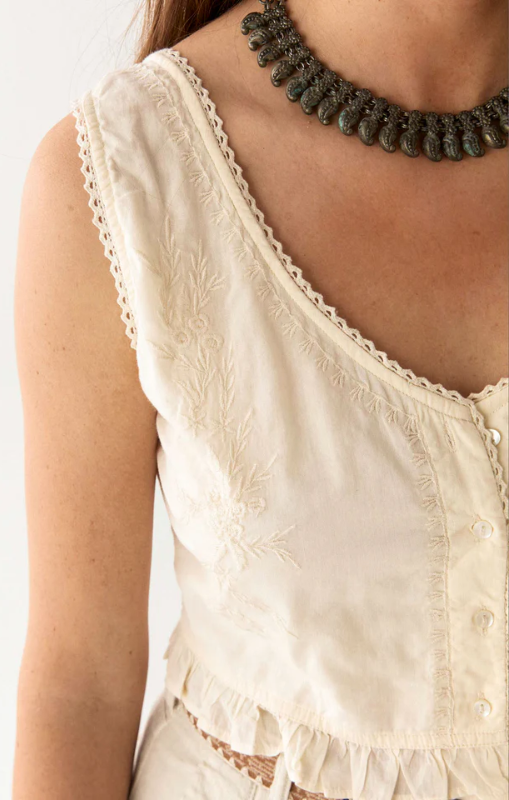 MegBlouse-MarchSistersmaisonhotelprincessbazaar1