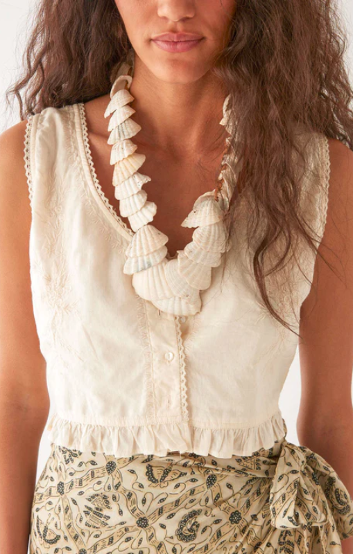 MegBlouse-MarchSistersmaisonhotelprincessbazaar1