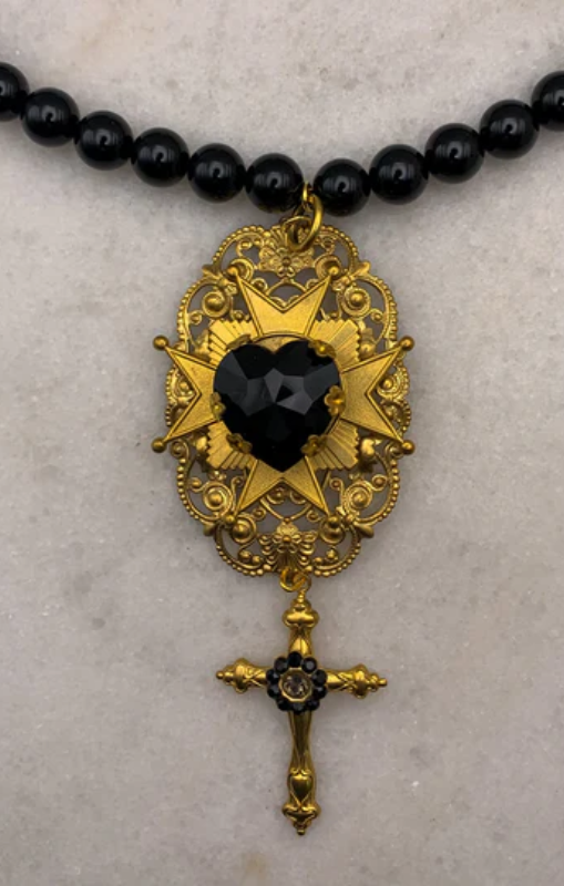 MelodyMakerNecklaceghostandlolaprincessbazaar2_42e51370-3bfc-4db6-aa92-6c70fbfa65a0