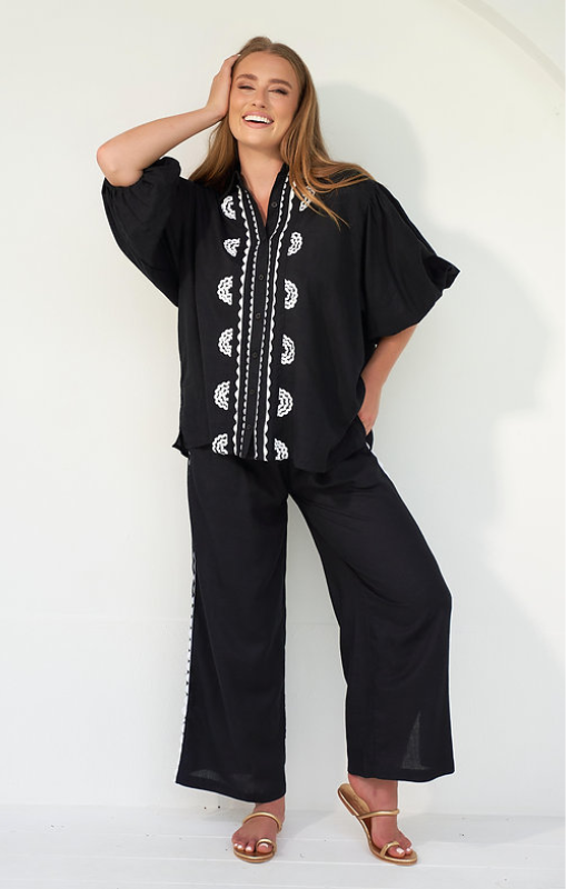 QuinnShirtLaceyLayerCOL24-110collectivoprincessbazaar1