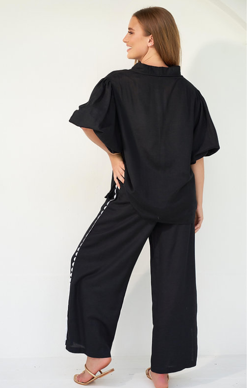 QuinnShirtLaceyLayerCOL24-110collectivoprincessbazaar1