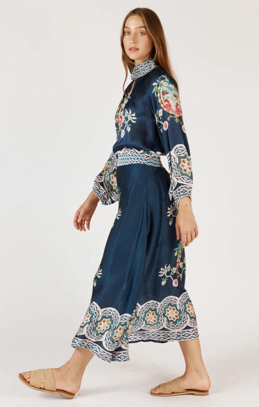 RubyyayaGarciaShirtNavyprincessbazaar1