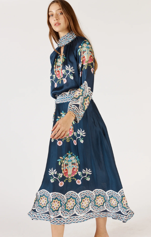 RubyyayaGarciaShirtNavyprincessbazaar1