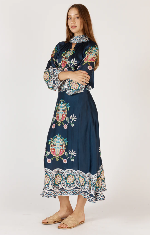 RubyyayaGarciaSkirtNavyprincessbazaar1