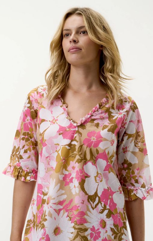 S25-07723-6037middyindibiarritzpinkdaisy1oneseasonprincessbazaar