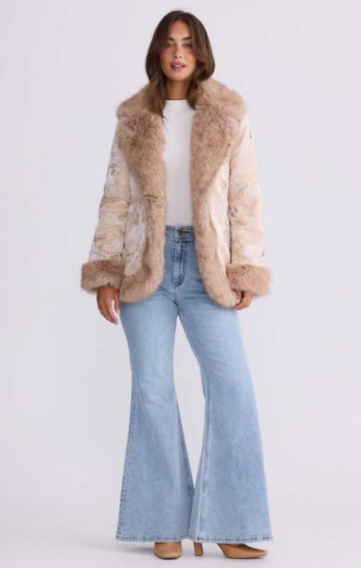 Talisman-GiseleFurCoat-AntiqueFloral-TA26165-2PRINCESSBAZAAR1