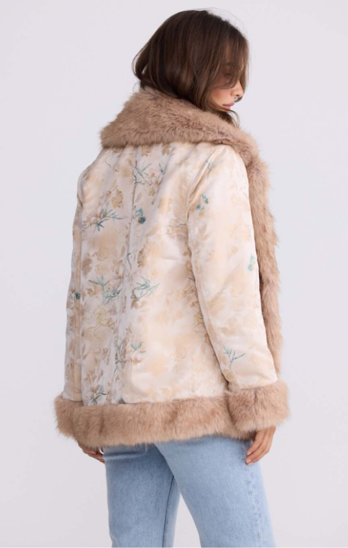 Talisman-GiseleFurCoat-AntiqueFloral-TA26165-2PRINCESSBAZAAR1