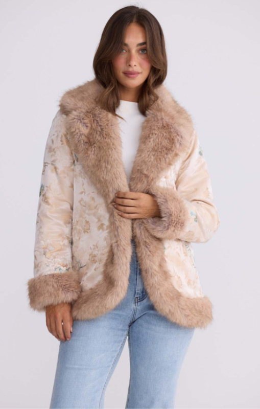Talisman-GiseleFurCoat-AntiqueFloral-TA26165-2PRINCESSBAZAAR1