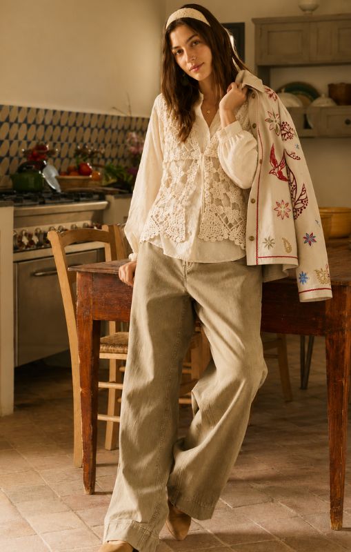 Cream - Lotu Vest - Perfectly Pale