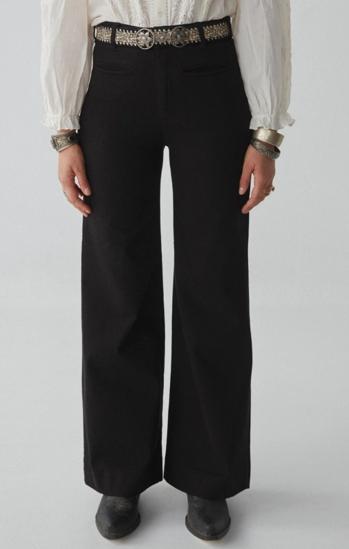 VivaPant-Megalia-Blackmaisonhotelprincessbazaar1