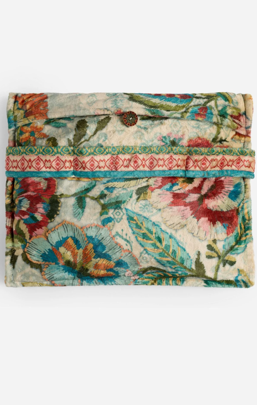 johnnywastravelblanketgillianscarfprincessbazaar1