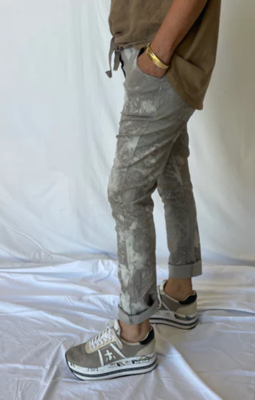 Italian Luxe - Detailed Jogger Taupe - 2371 - last one