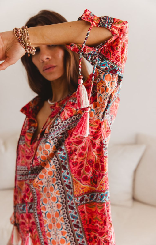 santorinitoptempleIampylgrymprincessbazaar1