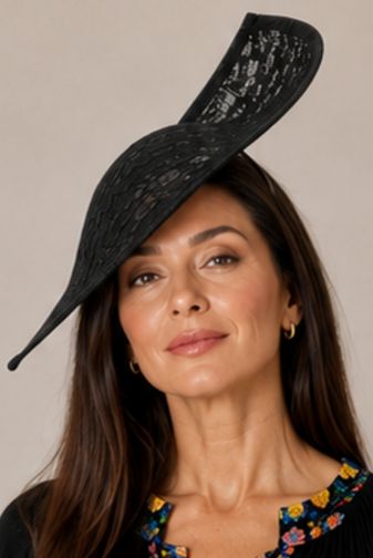 zadie_fascinator_in_black_morgan_taylor_princess_bazaar_6